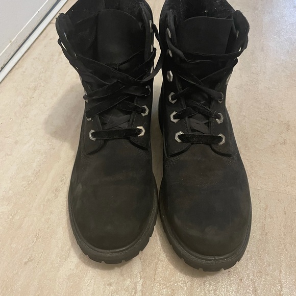 Black Timberlands - Picture 2 of 2